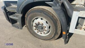 Iveco stralis 310 cheese wedge flat bed c/w pm crane - 15