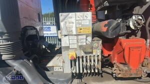 Iveco stralis 310 cheese wedge flat bed c/w pm crane - 18