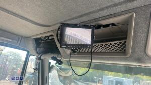 Iveco stralis 310 cheese wedge flat bed c/w pm crane - 30