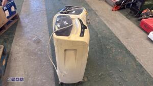 GREE 240v air conditioning unit & HONEYWELL cooler - 2