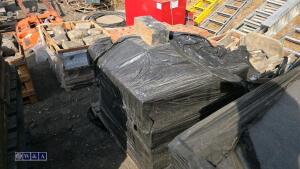 Pallet of bricks & blocks