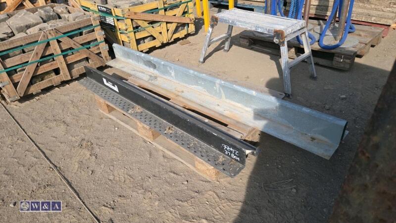 2 x Catnic lintels (approx 7ft & 5ft)