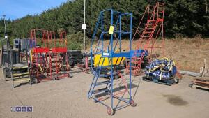 Wheeled steps - 2