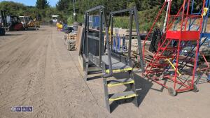 Gantry steps - 2