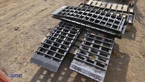 3 x folding ramps - 3