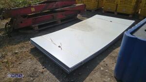 Quantity of aluminium composite sheets