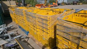 Quantity of heavy duty stacking boxes (approx 30) - 2