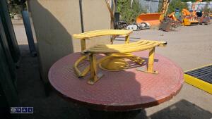 Childs roundabout - 4