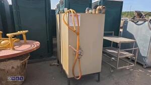 MUSGRAVE 1000ltr fuel tank c/w hand pump