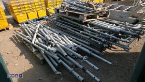 Scaffold tower (4 x pallets) - 2