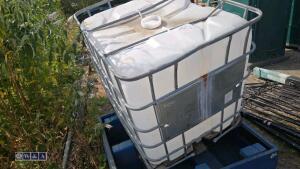 1000ltr IBC c/w blue drip tray - 2