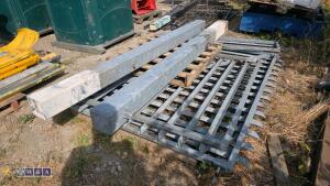 Pair of palisade gates, posts & infill panels - 3