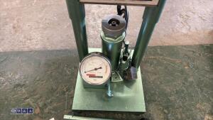 METASERV 240v mounting press c/w attachments - 2