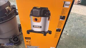 TITAN 240v vacuum - 3