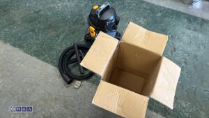 TITAN 240v vacuum - 5
