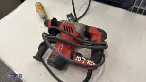 MILWAUKEE 110v drill - 4