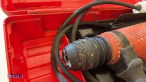 HILTI TE40 110v SDS drill c/w case (3244916) - 2