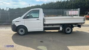 Volkswagen vw transporter t6 flat bed pickup - 2