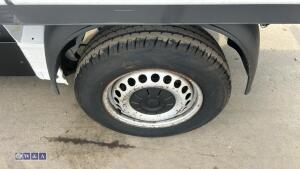 Volkswagen vw transporter t6 flat bed pickup - 10
