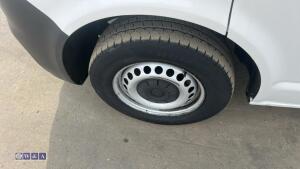Volkswagen vw transporter t6 flat bed pickup - 11