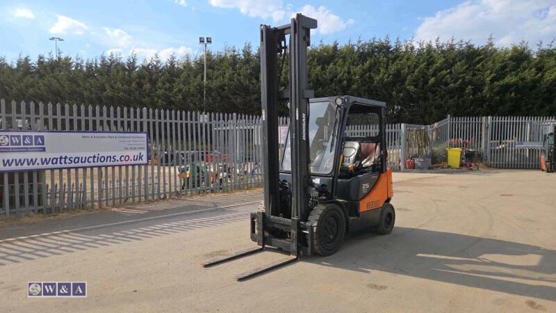 Doosan D25P-5 gas forklift