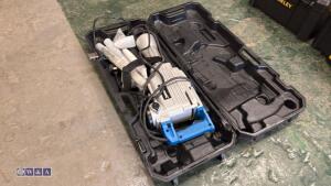 SILVERLINE 240v concrete breaker c/w case - 4