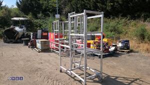 Aluminium work podium - 2