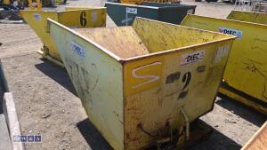 Forklift tipping skip - 3