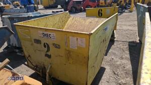 Forklift tipping skip - 4