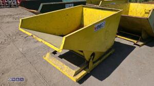 Forklift tipping skip - 2