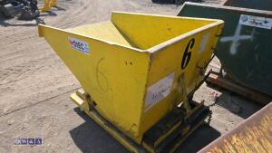 Forklift tipping skip - 3