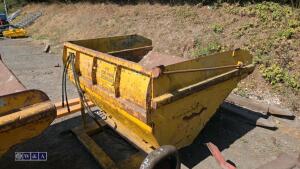 Hydraulic tipping skip c/w quick release coupling - 4