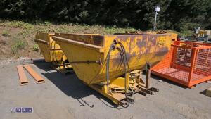 Hydraulic tipping skip c/w quick release coupling - 2