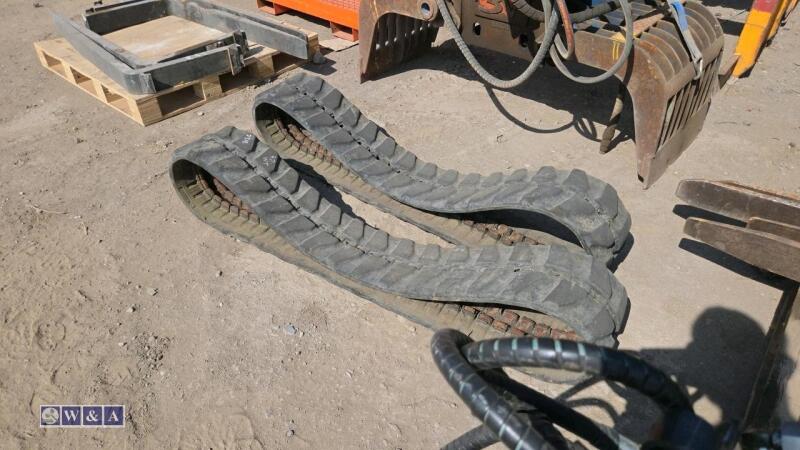 Tracks to suit Takeuchi TB106
