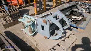Hydraulic tree shear (50mm pins)(unused) - 3