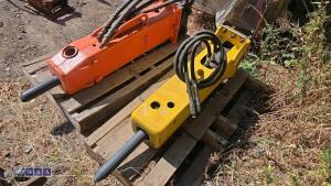 ATLAS COPCO RX3 hydraulic machine breaker c/w hoses (30mm pins
