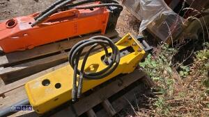 ATLAS COPCO RX3 hydraulic machine breaker c/w hoses (30mm pins - 4