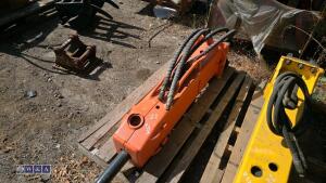 NPK hydraulic machine breaker c/w hoses (40mm pins) - 3