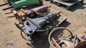 BOBCAT hydraulic machine breaker c/w lines (35mm pins) - 3