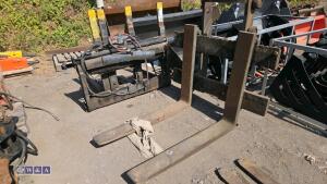 Forks & backplate (removed from 7t forklift) - 2
