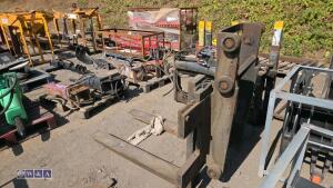 Forks & backplate (removed from 7t forklift) - 3