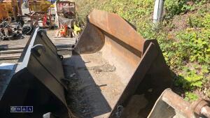 JCB 97'' front loader bucket - 2