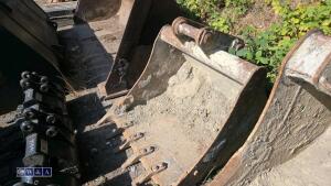3ft digging bucket (to suit Volvo ECR8.8)(60mm pins)
