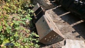 4ft ditching bucket (to suit JCB 2CX / 3CX) (30mm pins) - 4