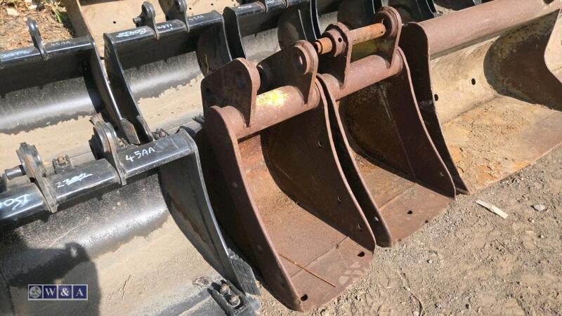11'' Digging bucket (35mm pins)