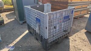 Plastic pallet crate - 2