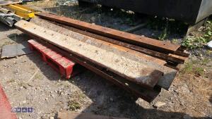 Pallet of road formers - 2