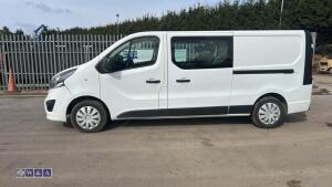 Vauxhall vivaro bi turbo - 2
