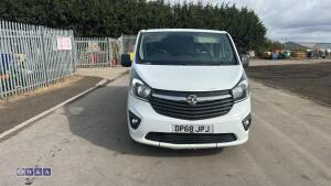 Vauxhall vivaro bi turbo - 7