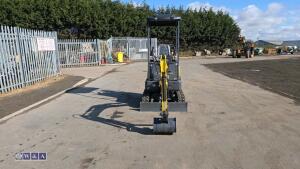 SV20R mini digger - 8